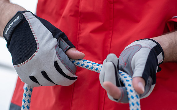 Bild von Segelhandschuhe Ratgeber inklusive Test